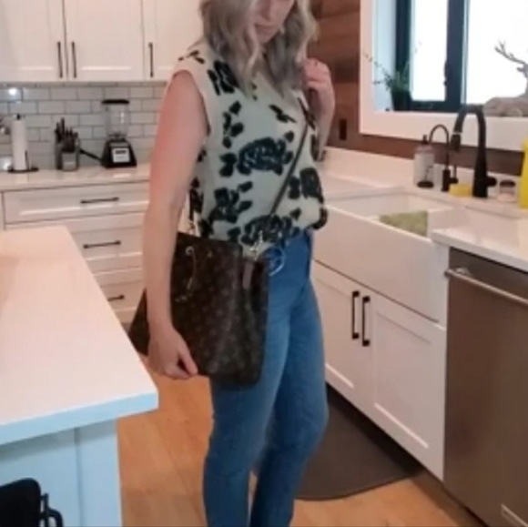 Anthropologie distressed floral sweater - Picture 5 of 5